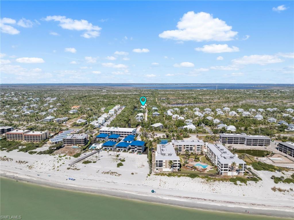 Aerial View of Property with Proximity to Gulf