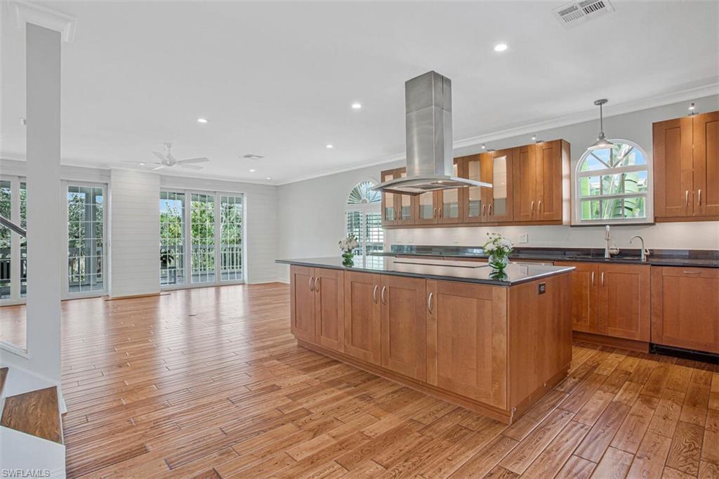 kitchen to dining