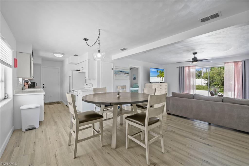 1661 Coronado RD