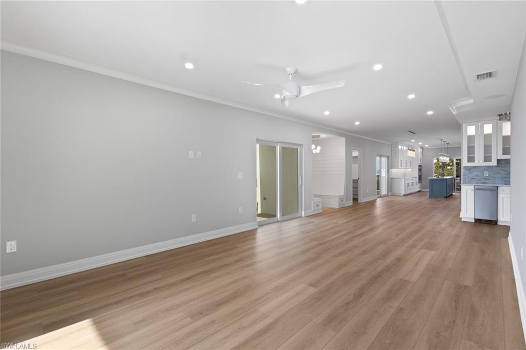 3399 Gulf Shore BLVD N 111