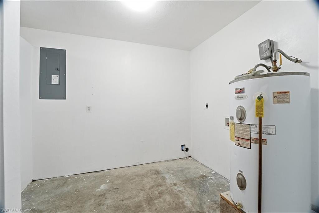 18343 Hawthorne RD photo 29
