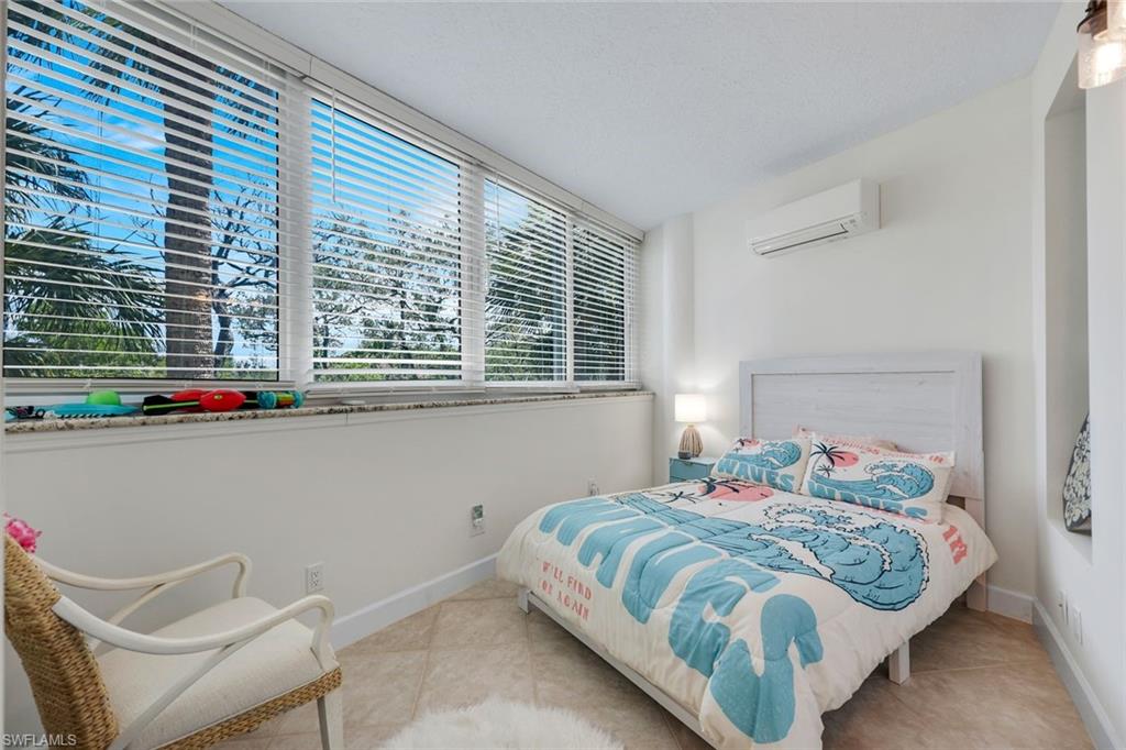 FOURTH BEDROOM FOR GUESTS