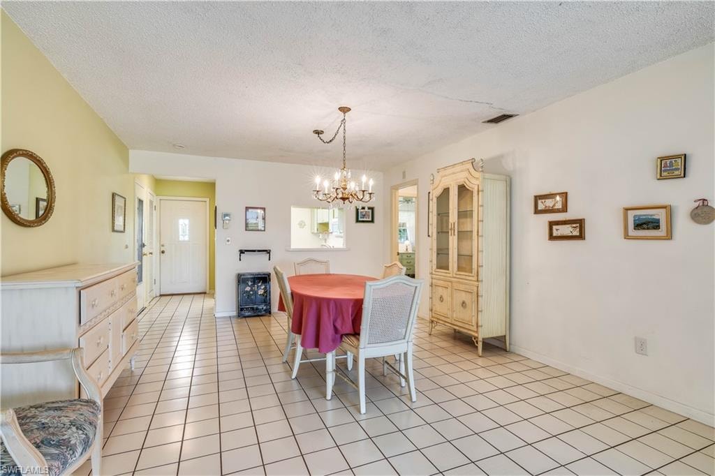 6992 Edgewater CIR photo 6