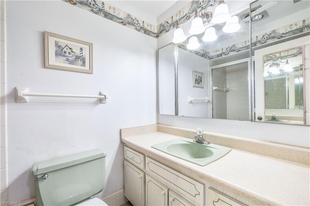 6992 Edgewater CIR photo 13