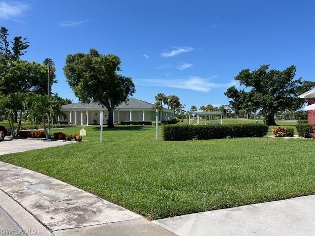 6992 Edgewater CIR photo 18