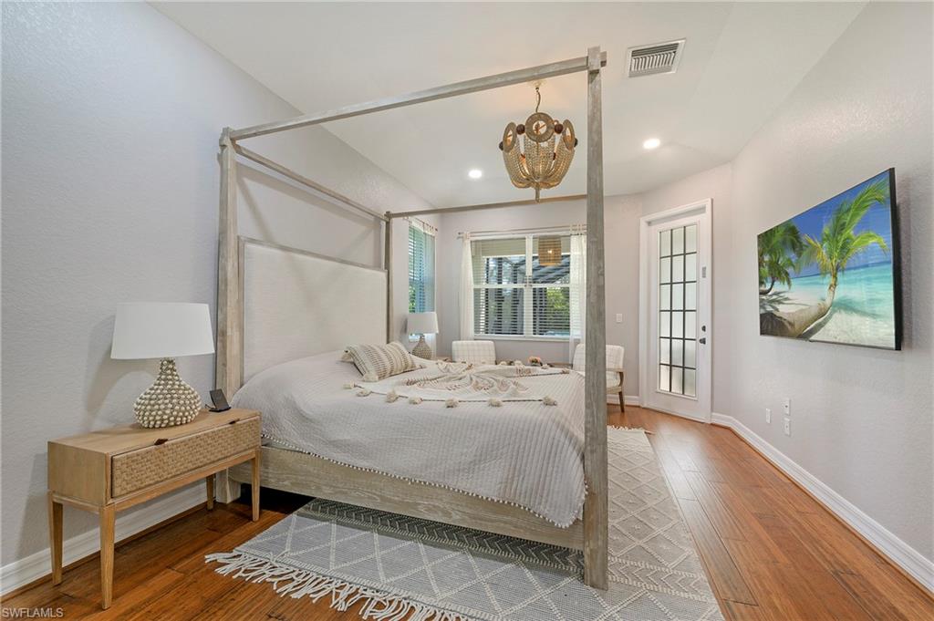 1020 Tivoli LN photo 11