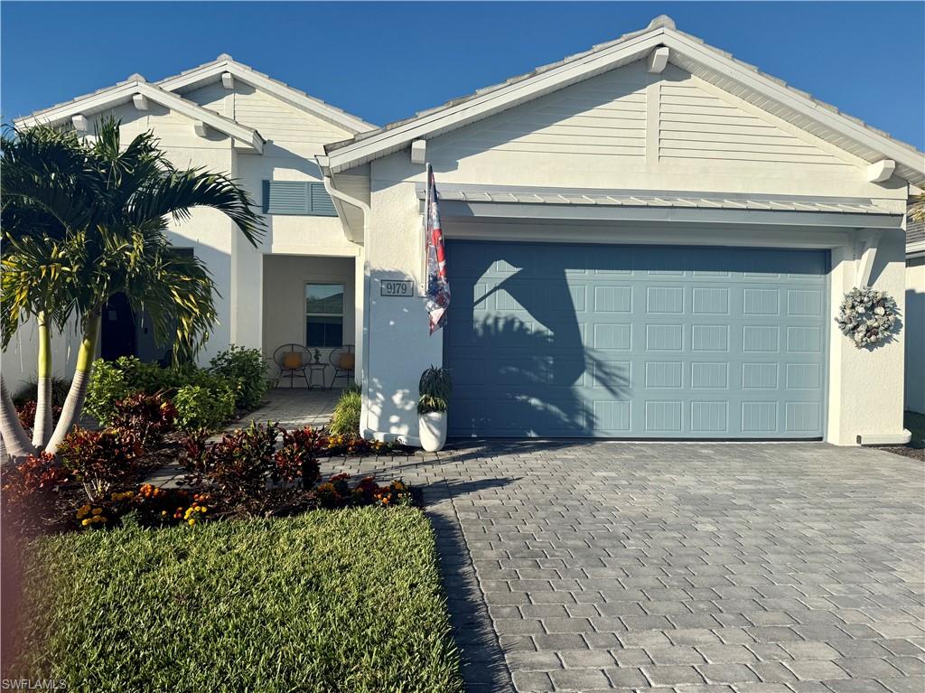 9179 Cayman DR