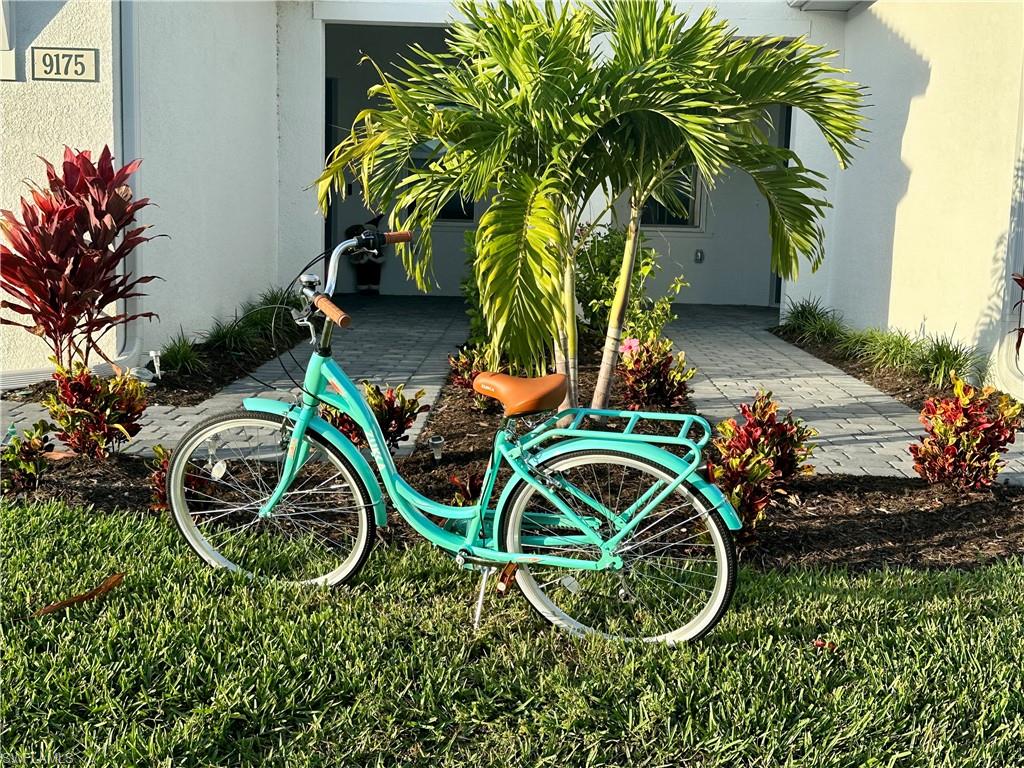 9179 Cayman DR