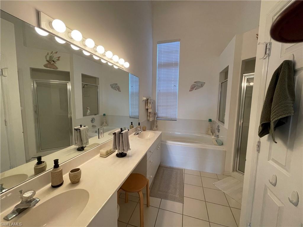 25232 Pelican Creek CIR 202 photo 17