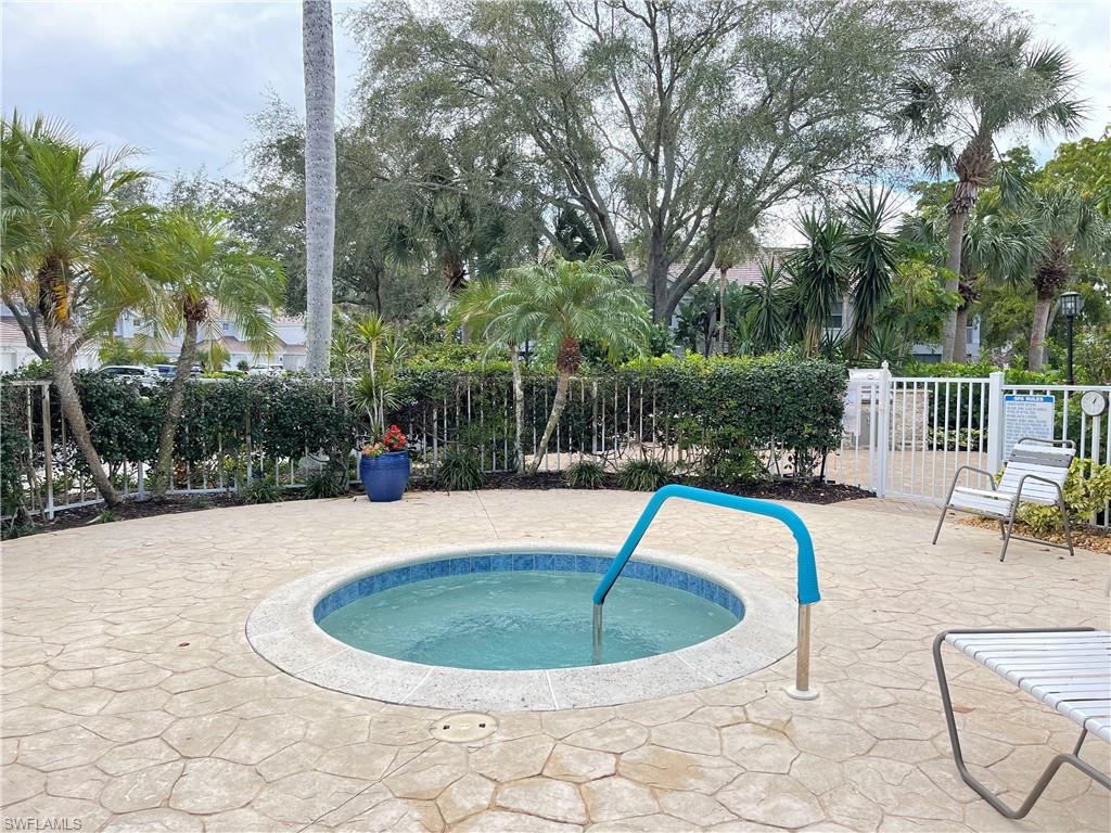 Hor Tub for Pelican Creek Residents
