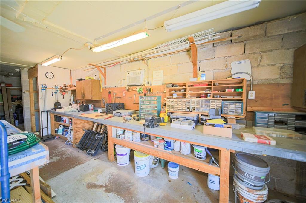Handyman Workshop On Site!