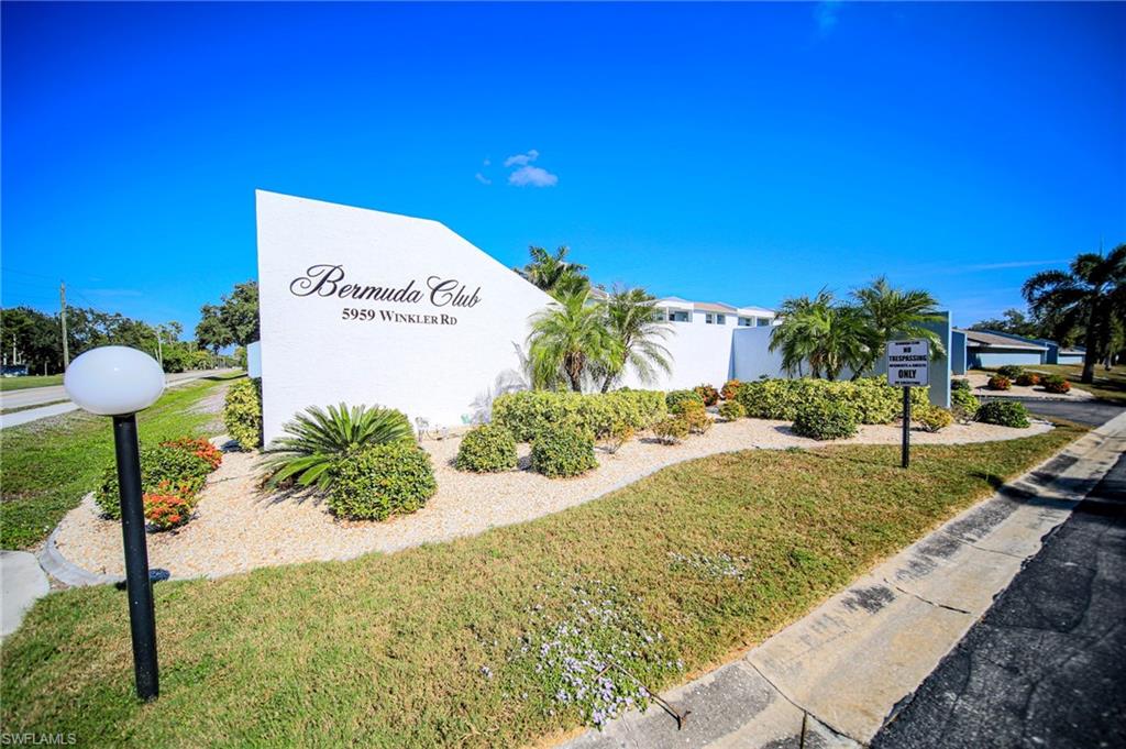 Lovely Front Entry Into Bermuda Club!