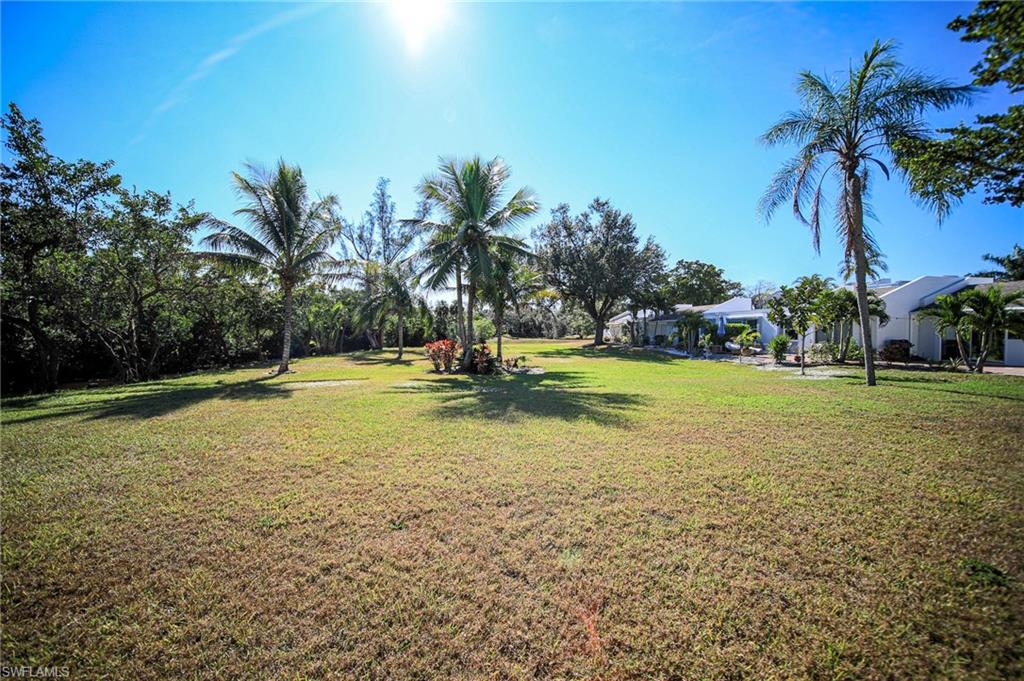 Lots Of Lovely Green Space Here To Relax And Enjoy!