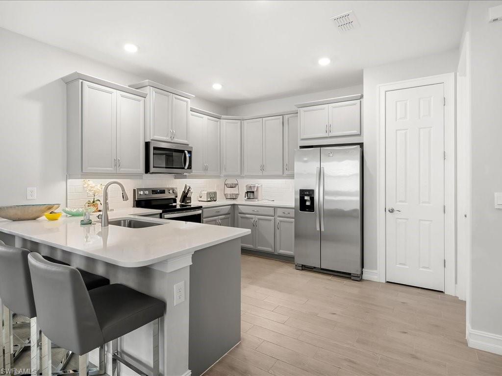 1157 Enbrook LOOP photo 14