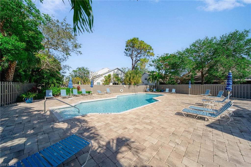 820 Meadowland DR D photo 30