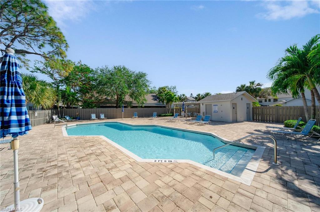 820 Meadowland DR D photo 29