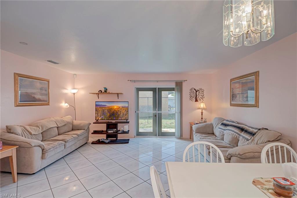 1005 SW 48th TER 2