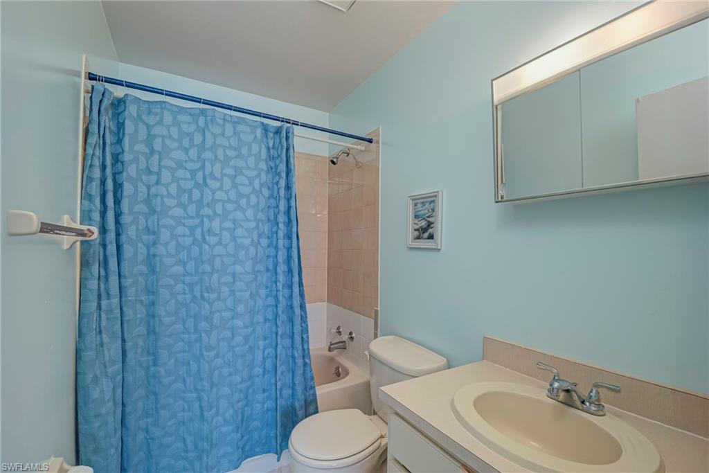 1005 SW 48th TER 2 photo 20