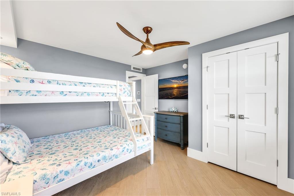 380 Seaview CT 1202 photo 20
