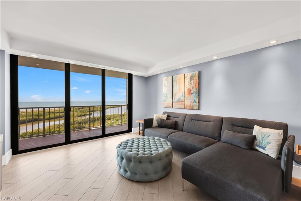 380 Seaview CT 1202 photo 10
