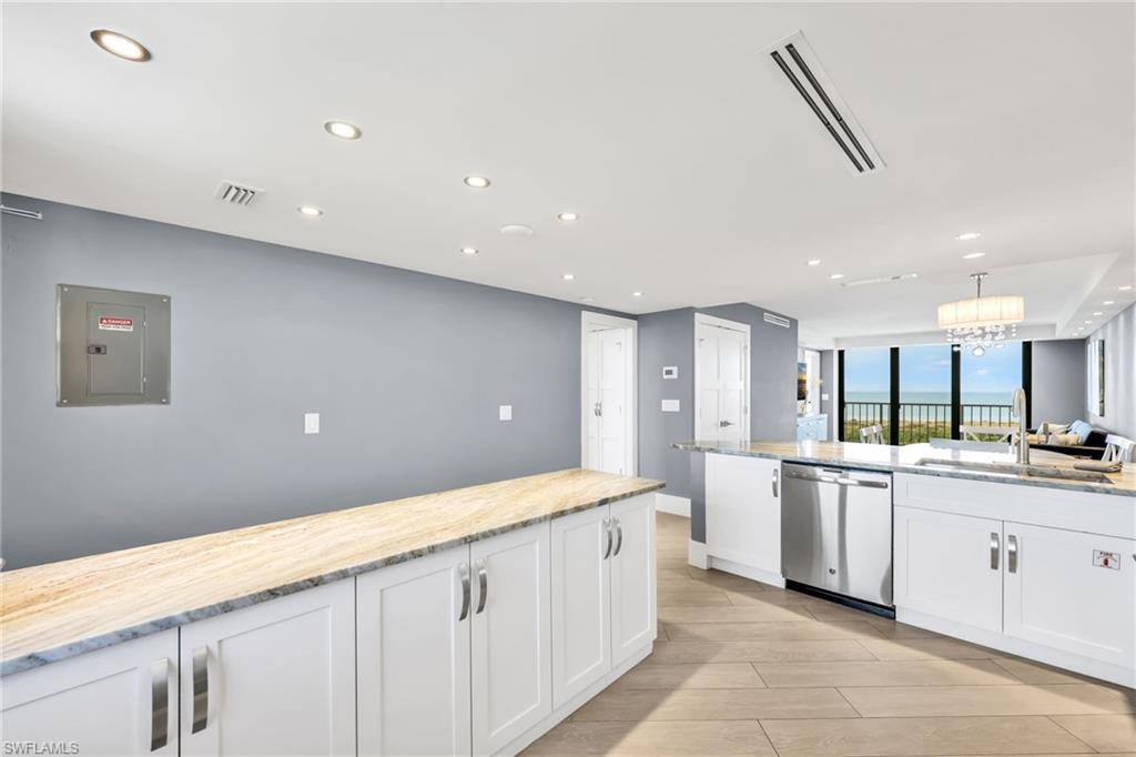 380 Seaview CT 1202 photo 8