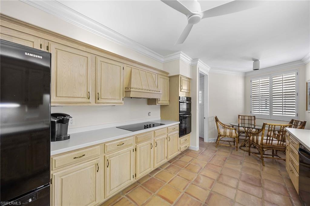 828 Hideaway CIR E 4-434 photo 11