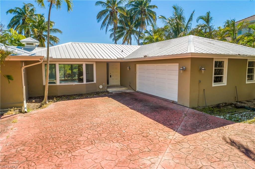 2195 Sheepshead DR