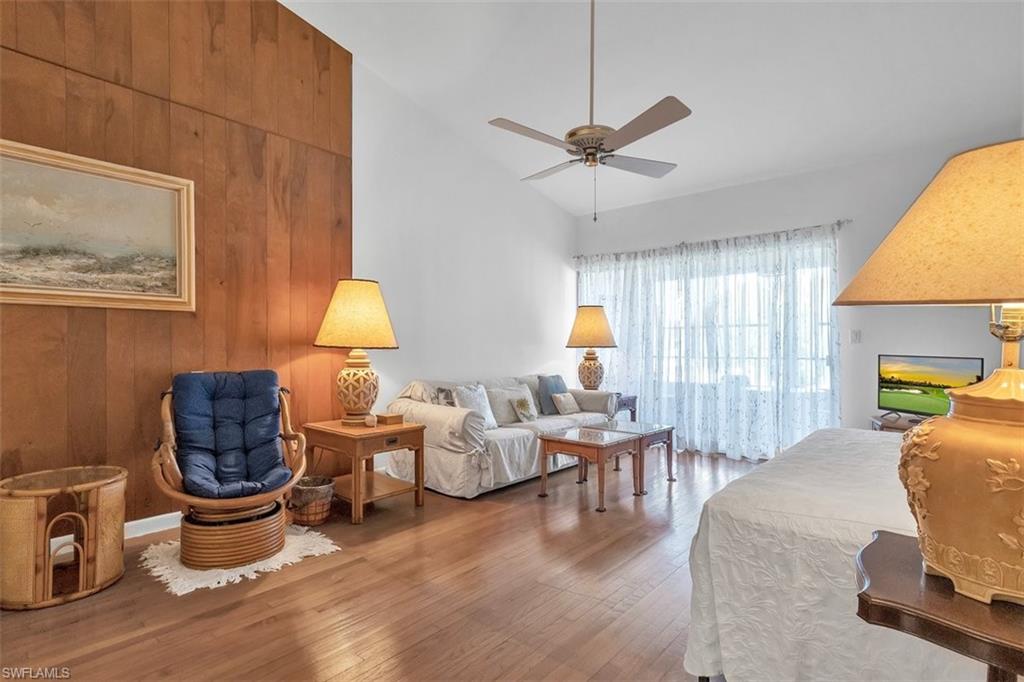 403 SE 43rd TER 11