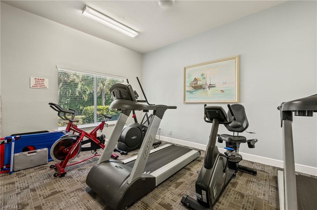 209 Robin Hood CIR 201 photo 20