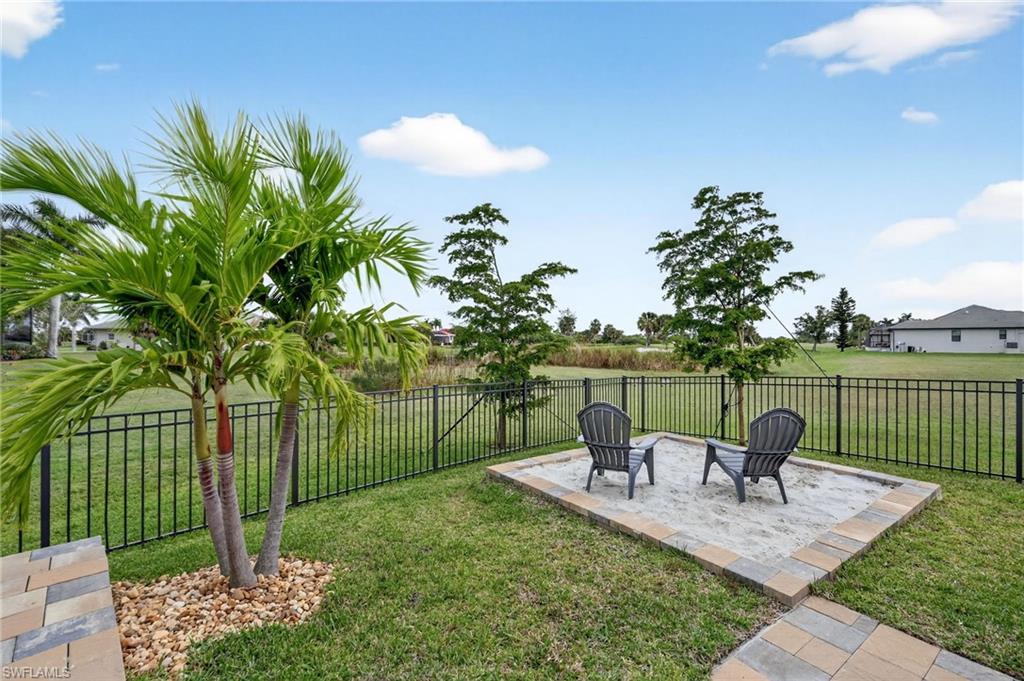 609 Monaco DR photo 36
