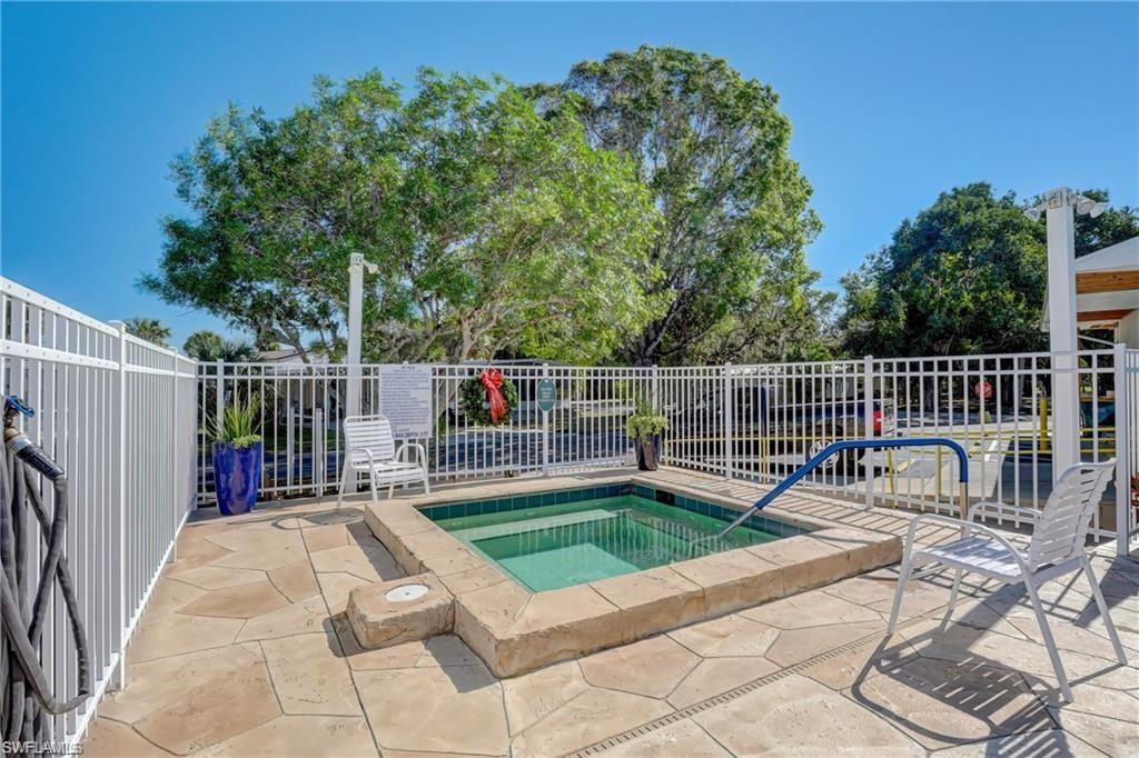 193 Carissa LN 89 photo 24