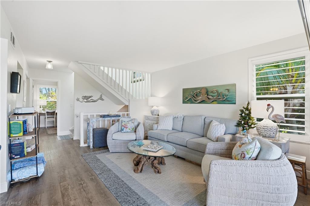 1039 Beach RD 101 photo 6