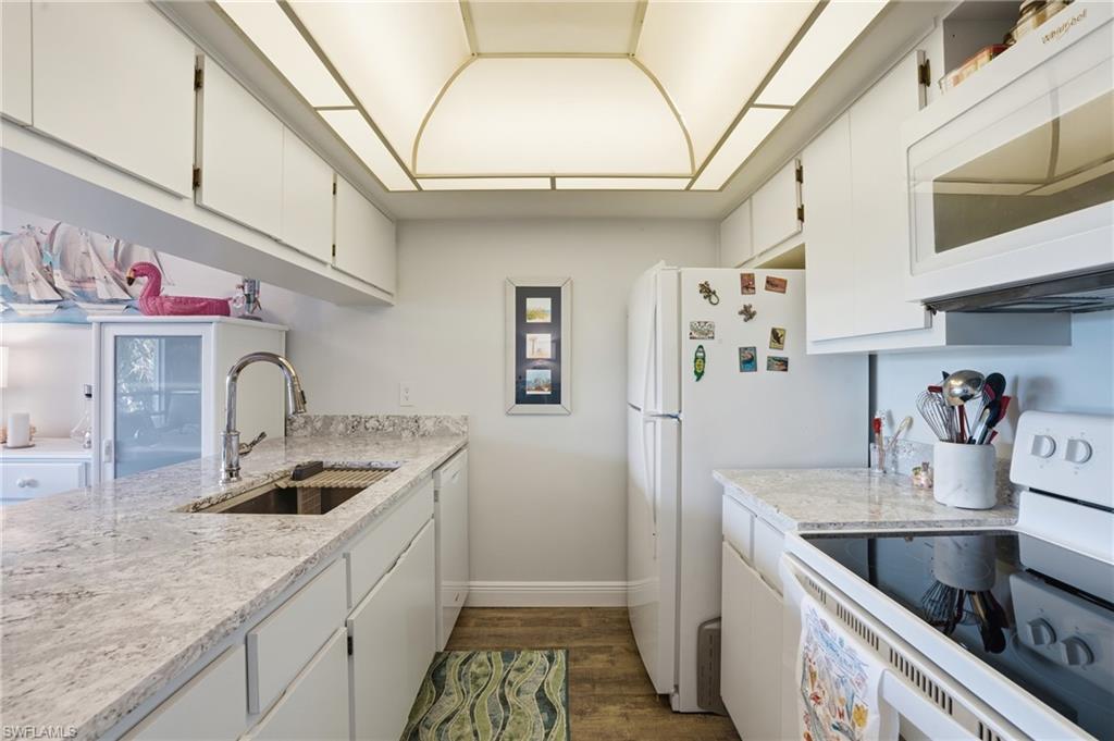 1039 Beach RD 101 photo 12
