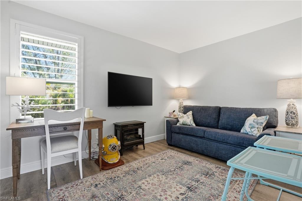 1039 Beach RD 101 photo 18
