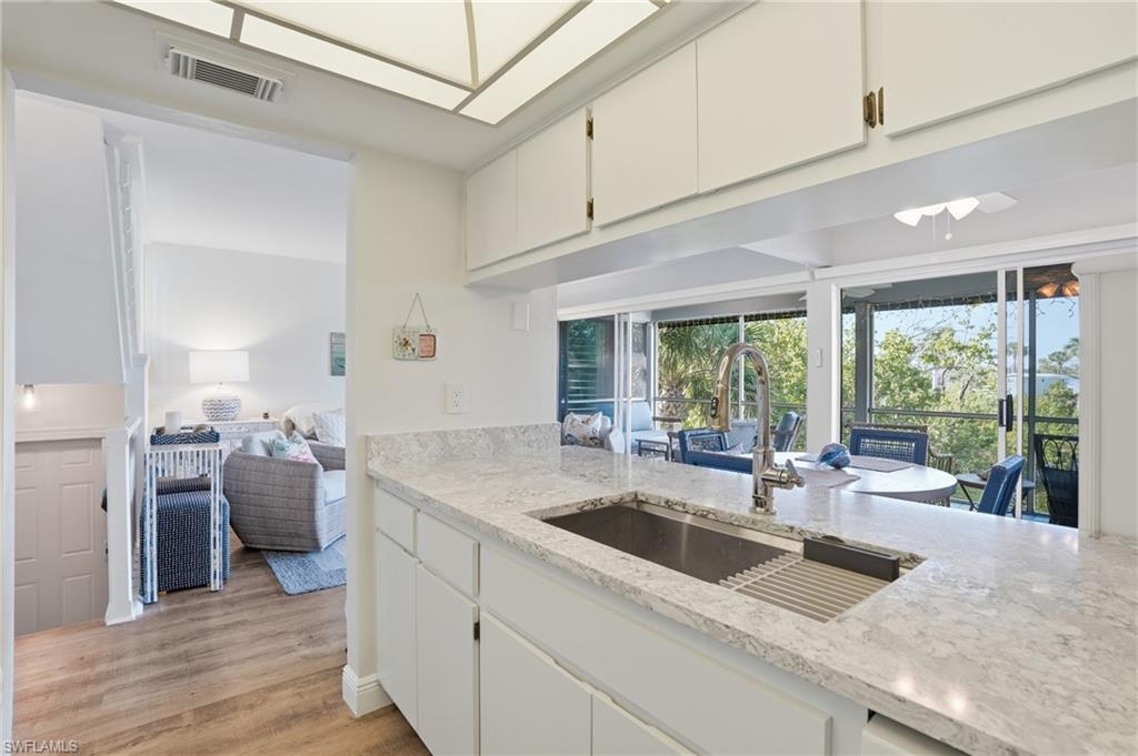 1039 Beach RD 101 photo 11