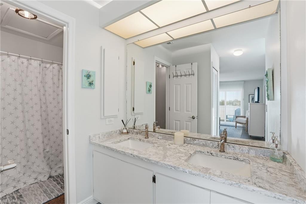 1039 Beach RD 101 photo 19