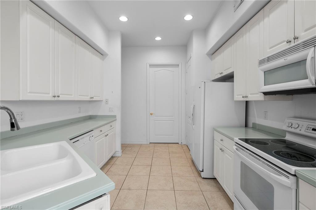 6010 Jonathans Bay CIR 102 photo 14
