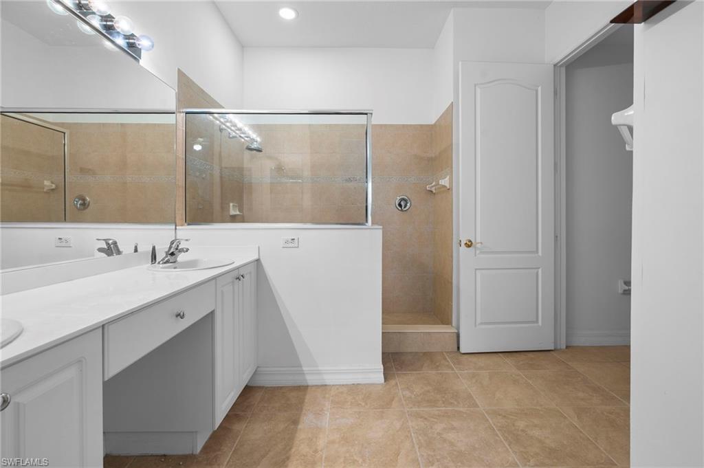 6010 Jonathans Bay CIR 102 photo 18