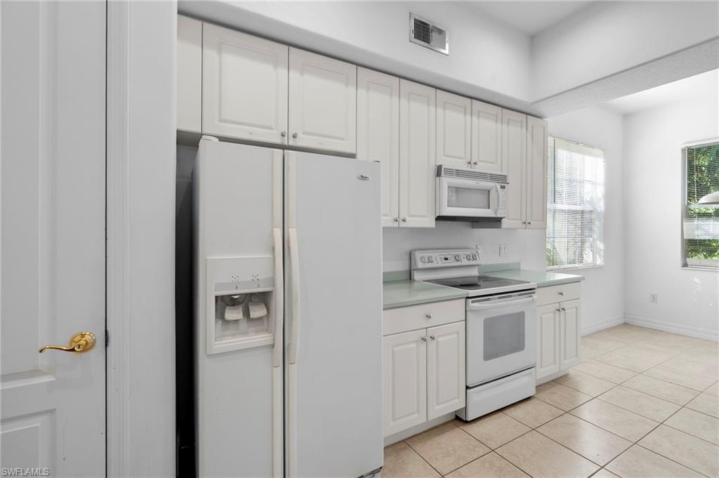 6010 Jonathans Bay CIR 102 photo 11