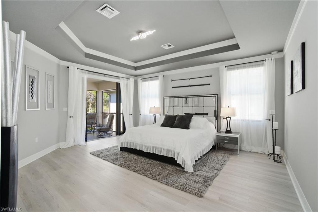 4654 Kensington CIR photo 13