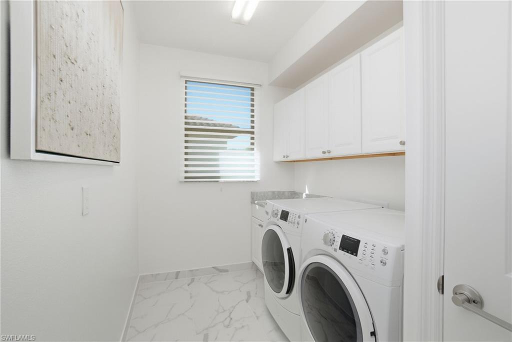 4654 Kensington CIR photo 22