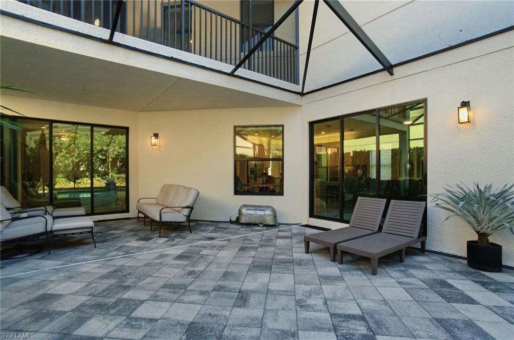 4654 Kensington CIR photo 30
