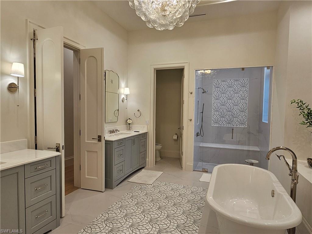637 Palm CIR W photo 22