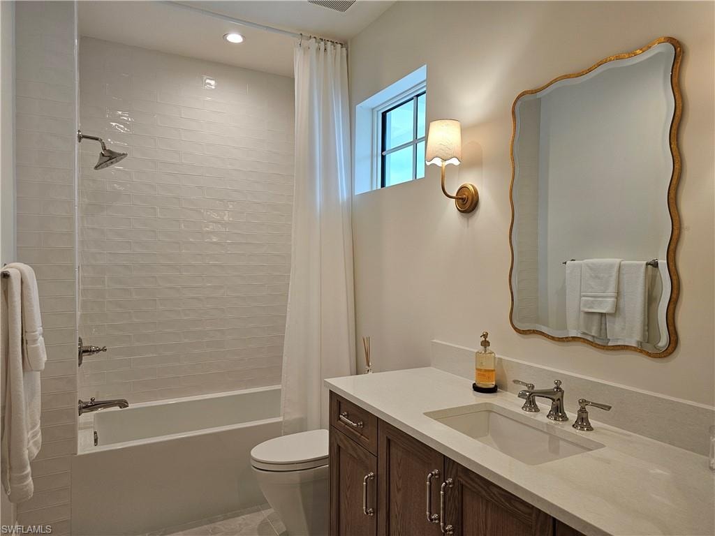 637 Palm CIR W photo 30