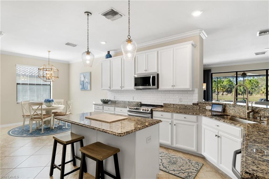 4698 Abaca CIR