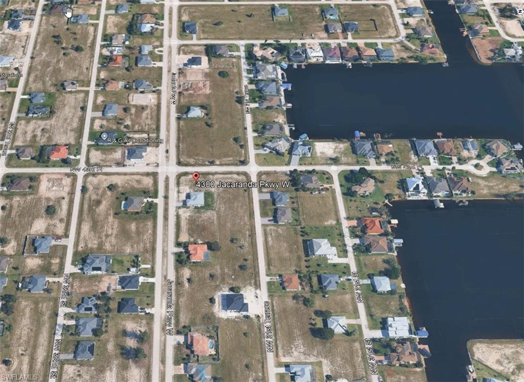 Aerial map of property and surrounding area
