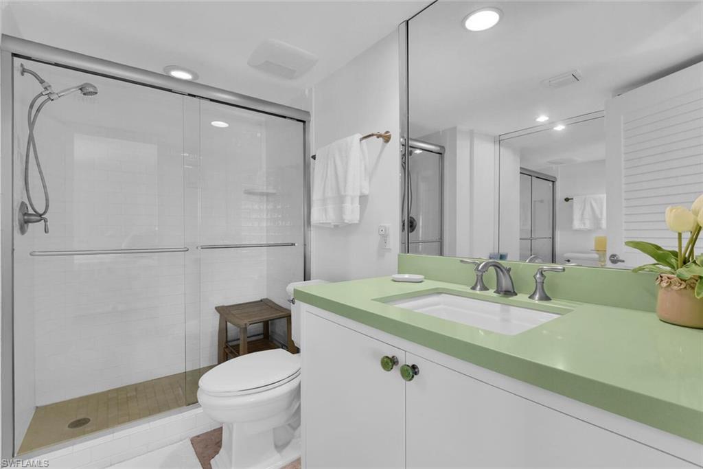4901 Gulf Shore BLVD N 201 photo 17