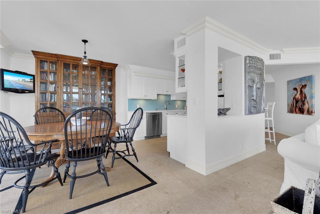 4901 Gulf Shore BLVD N 201 photo 10