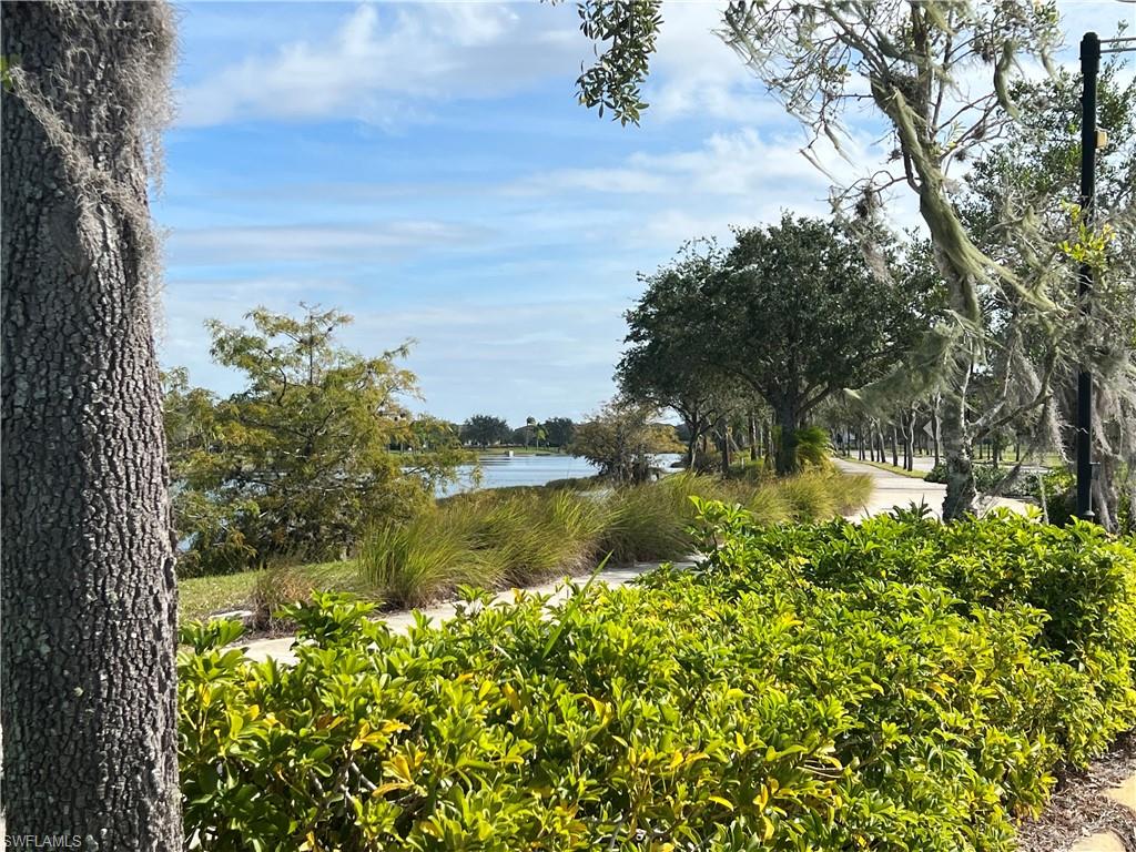Trail around the Rosary Lake