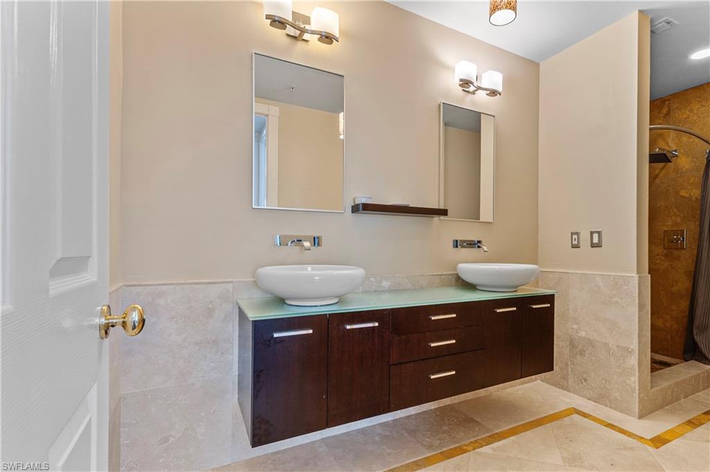 1845 Les Chateaux BLVD 202 photo 27